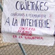 Niños objetores a Educación para la Ciudadanía son obligados a permanecer a la intemperie en Badajoz