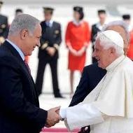 Netanyahu alaba al Papa por reafirmar la exoneración a los judíos de la muerte de Jesucristo