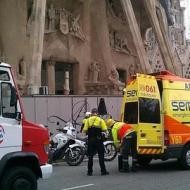 Un incendio en la cripta de la Sagrada Familia obliga a desalojar a cientos de turistas