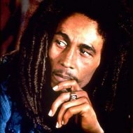 El bautismo del legendario Bob Marley: del rasta a la fe cristiana, poco antes de morir