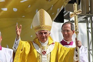 El Papa en un momento de la misa de clausura
