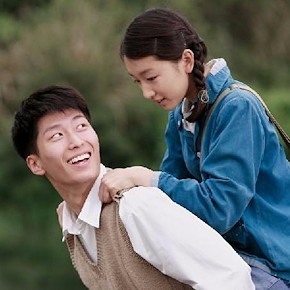 Zhou Dongyu (ella) y Shawn Dou (él): amor e inocencia.