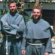 Miguel y Zbigniew, sangre semilla de franciscanos.