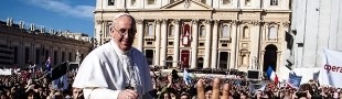 Francisco, ante el Vaticano