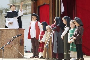 Los niños valencianos recuerdan a San Vicente Ferrer