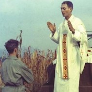 El padre Kapaun, el capellán héroe de la Guerra de Corea que murió en un campo de concentración