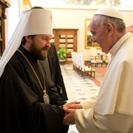 Francisco con Hilarión, portavoz de exteriores de la Ortodoxia rusa