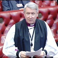 Stevens, obispo de Leicester, rostro pro-gay en los Lores