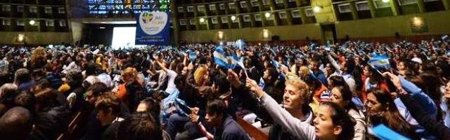 El Papa pidió lío a los jóvenes argentinos, y ellos están dispuestos a dárselo
