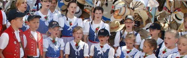 Los suizos hicieron oficial su himno a finales del s.XX, y lo cantan desde mediados del s.XIX