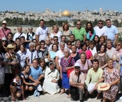 Unos peregrinos católicos en Jerusalén