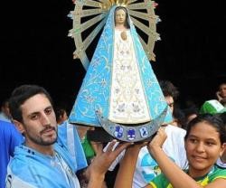 En la JMJ de Río el Papa Francisco bendijo la imagen de Luján y activó la fe de muchos jóvenes argentinos