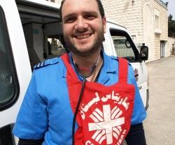 Roy es uno de los enfermeros móviles de Cáritas Líbano que apoya a los refugiados del Valle de Bakaa