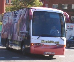 El autobús de AbortoNo con imágenes truculentas de abortos ha circulado por Madrid
