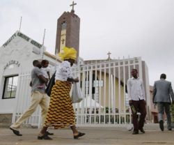 Una familia católica va a misa en Nigeria... una actividad peligrosa, y más en Navidad