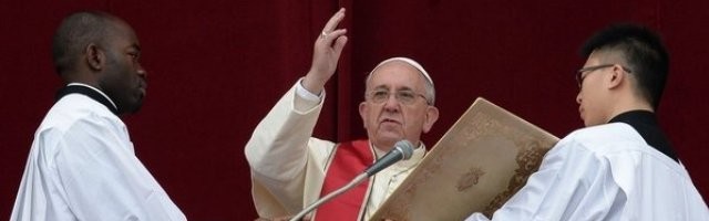 El Papa Francisco bendijo a las naciones del mundo y a la ciudad de Roma en el día de Navidad