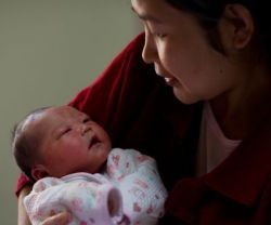 La situación de las madres en China sigue siendo trágica a pesar de las leves promesas del Partido Comunista