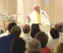El Papa Francisco predica en la misa matinal de la residencia Santa Marta