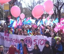 Cabecera de la manifestación FamilifobiaStop en Madrid este 2 de febrero