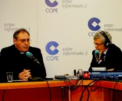 Gil Tamayo, secretario de la Conferencia Episcopal, defiende que haya prensa católica con periodistas católicos