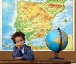 España es un país que invierte bastante dinero en educación, pero con resultados más bien mediocres