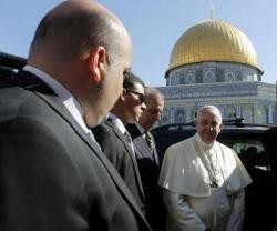 El Papa Francisco a su llegada a la mezquita de Al Aqsa en la explanada del Templo