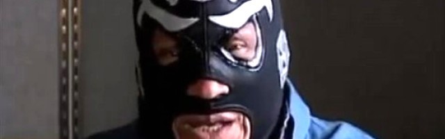 Martín Villarreal, alias El Criminal, se ponía esta máscara negra para luchar... y odiar al mundo