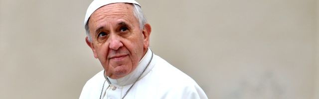 El Papa Francisco asegura, serio, que toda división le preocupa y distingue entre emancipaciones y secesiones