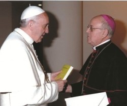 El arzobispo Blázquez con el Papa Francisco en una reunión anterior