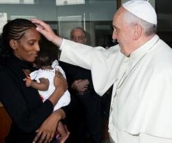 El Papa agradeció a la joven madre sudanesa el testimonio cristiano que ha dado al mundo