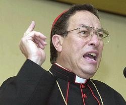 El cardenal Maradiaga está denunciando las atrocidades de la guerra, especialmente contra civiles