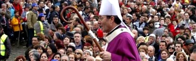 Francisco Pérez, arzobispo de Pamplona... una comunidad autónoma donde aún queda un partido que se opone al aborto, UPN