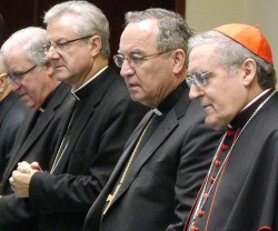 De izquierda a derecha, el obispo de Terrassa y los arzobispos de Urgel, Tarragona y Barcelona