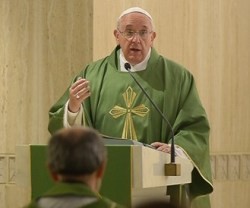 El Papa Francisco explica las Escrituras litúrgicas en sus misas desde Casa Santa Marta