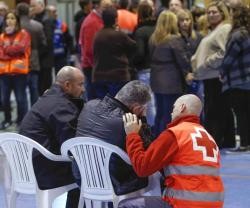 Parientes de las víctimas del accidente lloran... la diócesis llama a la oración