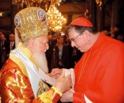 El cardenal Koch con el Patriarca Ecuménico Bartolomé de Constantinopla... Koch dirige el diálogo con ortodoxos y protestantes