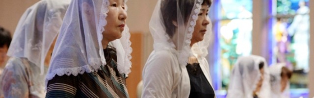 Feligresas católicas en misa en 2013 en la catedral Urakami de Nagasaki