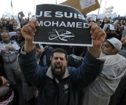 Un detalle de una manifestación multitudinaria en Pakistán contra la sátira grosera de Charlie Hebdo