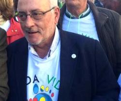 Benigno Blanco, en la manifestación Cada Vida Importa 2015, con la camiseta de la convocatoria