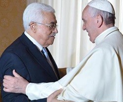 El Papa Francisco con Mahmoud Abbas en su encuentro en el Vaticano este sábado 16 de mayo