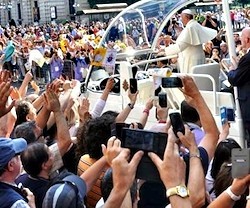 Explosión católica en Turín con el último fin de semana de ostensión de la Sindone, el jubileo salesiano y la visita del Papa a la ciudad.