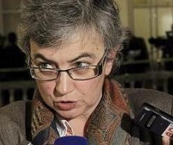 La socialista Ana González Rodríguez, consejera de Educación en Asturias, usa distintos trucos para estrangular la clase de religión aprovechando la Lomce del PP