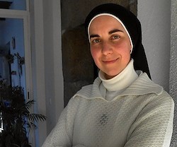 La mayor alegría de una religiosa es servir a Dios, explica la Madre Manuela.