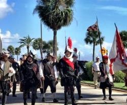 San Agustín de Florida celebra sus 450 años, la ciudad cristiana más antigua de EEUU, recreando la procesión de Menéndez de Avilés