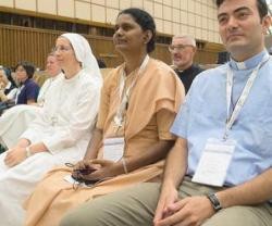 Jóvenes consagrados escuchan al Papa proponer creatividad profética y memoria de la vocación