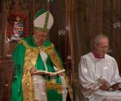 Francisco en la catedral de San Patricio en Nueva York celebró vísperas con el clero
