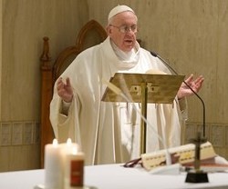 El Papa Francisco comenta los Santos Evangelios en sus misas en Santa Marta