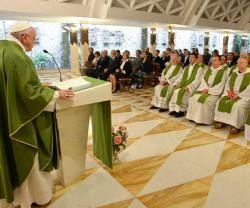 El Papa Francisco explica la lectura bíblica del día en las misas en Santa Marta