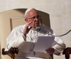 El Papa Francisco predica sus catequesis de los miércoles