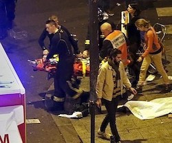 Los atentados en distintos lugares de París han causado más de un centenar de muertos.